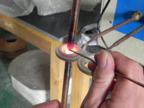 對于金屬加工用戶來說，高頻加熱機(jī)非常理想選擇。