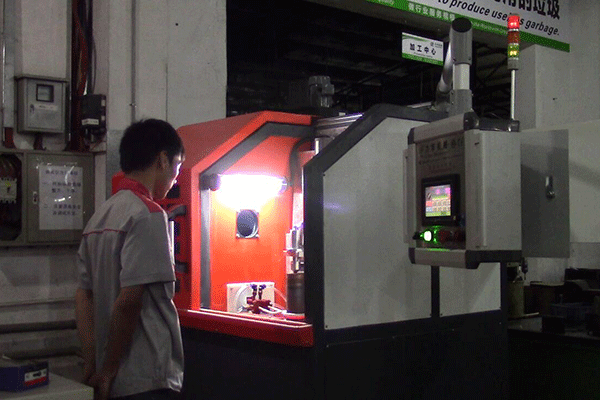 立式數(shù)控淬火機床-5.png